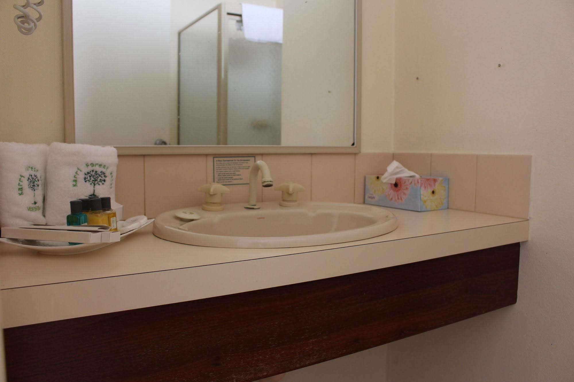 Karri Forest Motel 3*